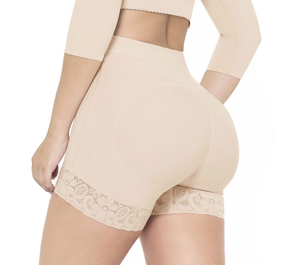 Short Levanta Cola ( Short RUBI )