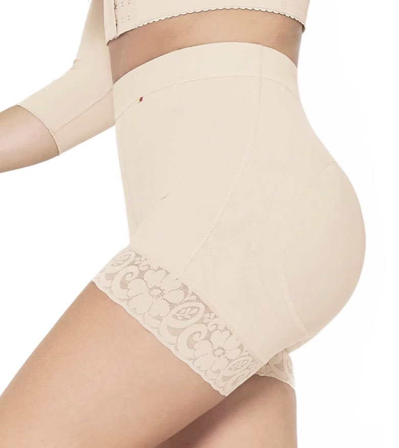 Short Levanta Cola ( Short RUBI )