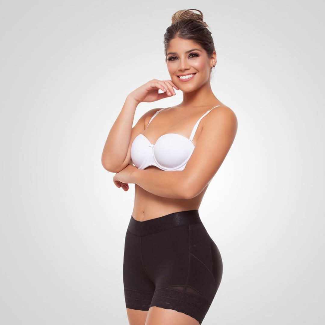 Faja Short LevantaCola ( Short ADRIANA )