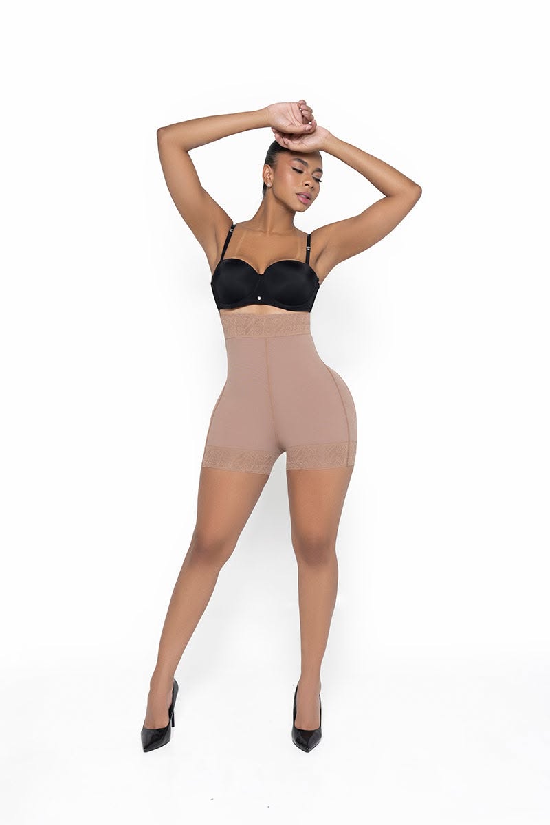 Short Levanta Cola ⏳ SHAILA